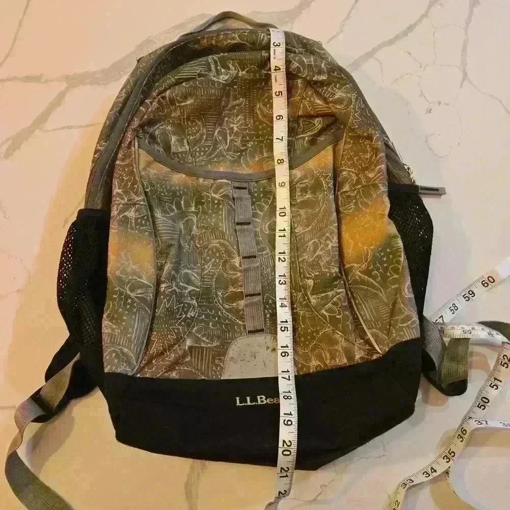 L.L. Bean Hiking School Adjustable Strap Back Pack Green